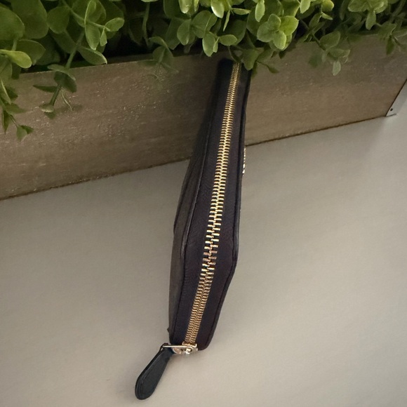 Coach Wallet - Picture 6 of 12